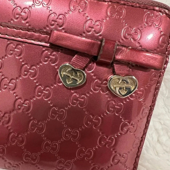 Gucci pink Micro Guccissima used wallet in great condition. Pink Metallic Patent - Picture 3 of 13